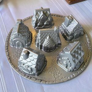 Nordic Ware Cozy Village Cake Pan